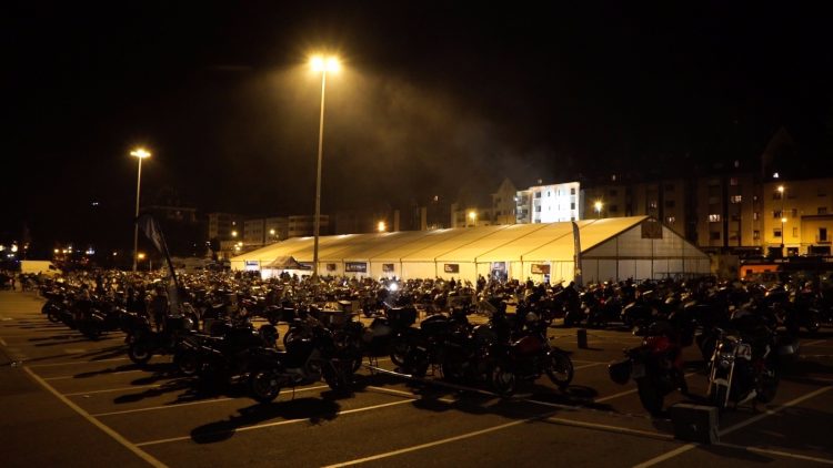 La Mañana - El RodiBook 2016 reúne a 700 participantes en la línea de salida en Vielha