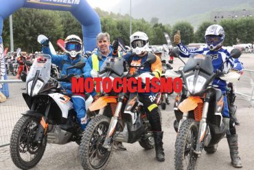 Rodibook 2024. La gran ruta motera, por campo y carretera, supera los 1.400 participantes
